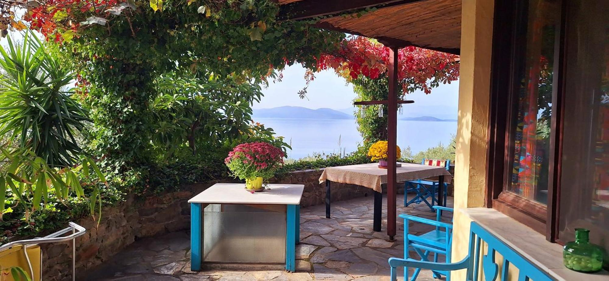The Place By The Sun Milina Exterior photo